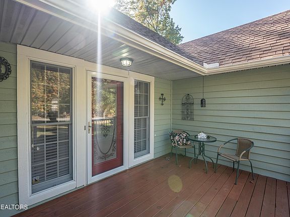 5th image of 153 Garfield Ct