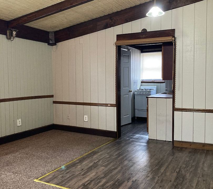 1st image of 614 S Koontz Ave #1/2