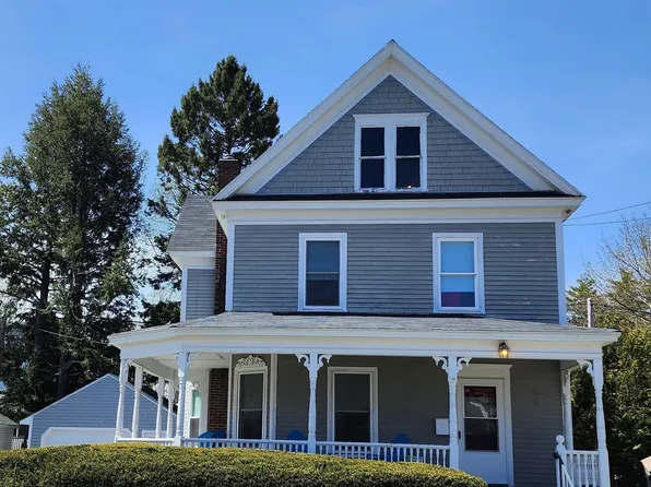 8 Bartlett Street, Waterville, ME 04901