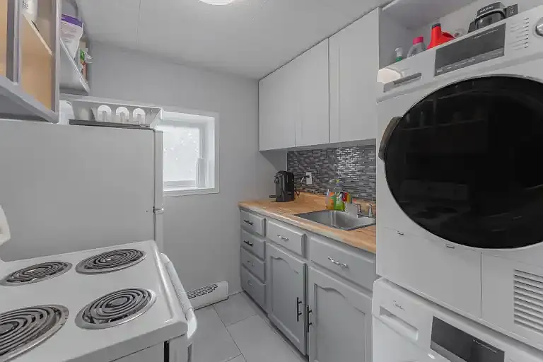 2 bed, 1.0 bath, $1,995 — Photo 4