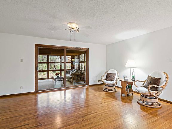 5th image of 14442 Gladiola Ct