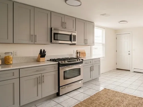 28 5th St Floor 2, Elizabethport, NJ 07206