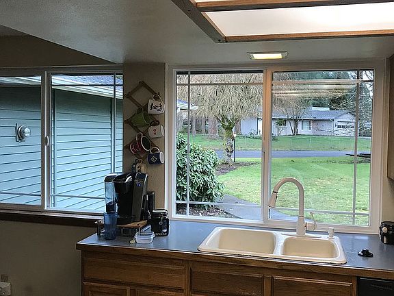 2nd image of 1209 SE Firpark Dr