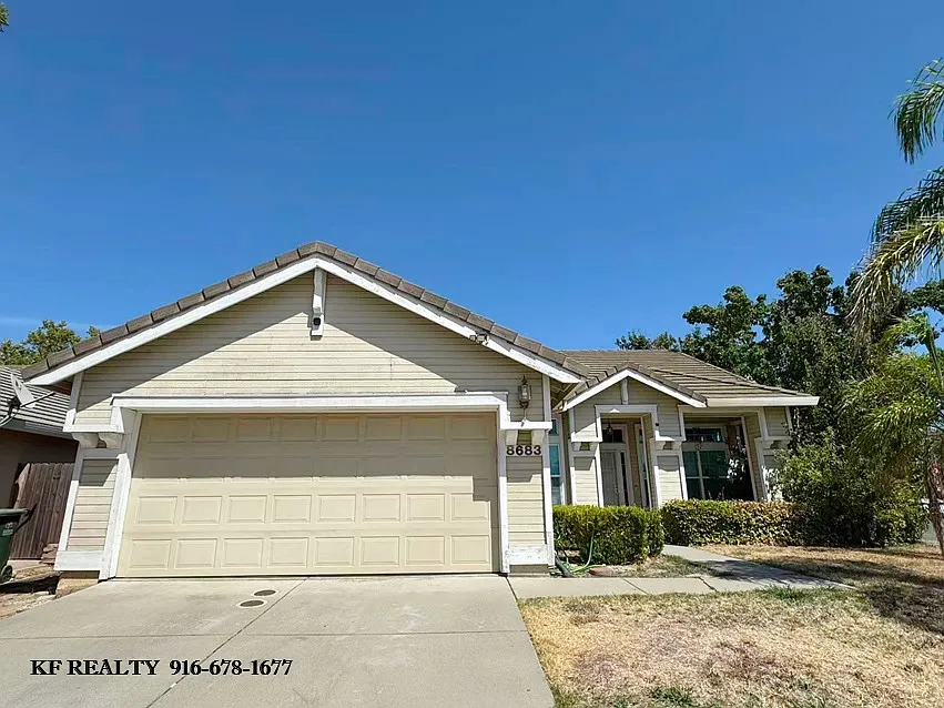 3 bed, 1451 sqft, $2,550 — Photo 1