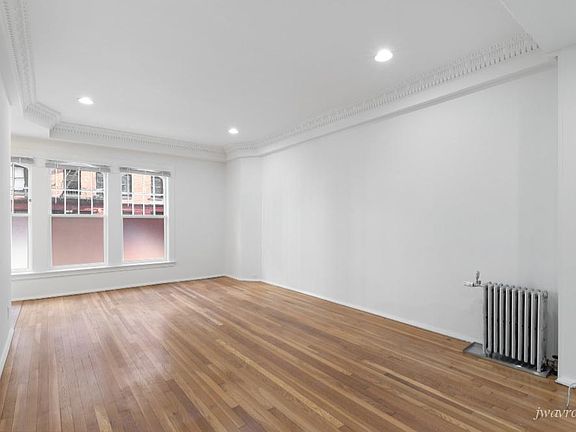 5th image of 540 Ofarrell St #D102
