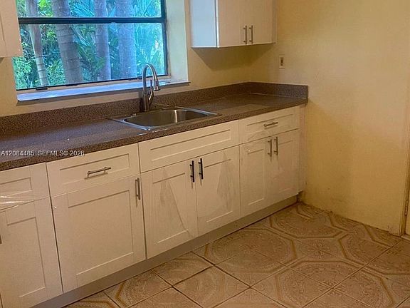 2nd image of 14805 NE 10th Ct