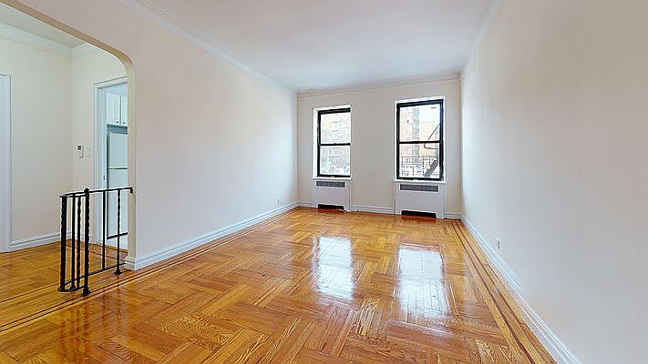 1st image of 4960 Broadway APT 3B