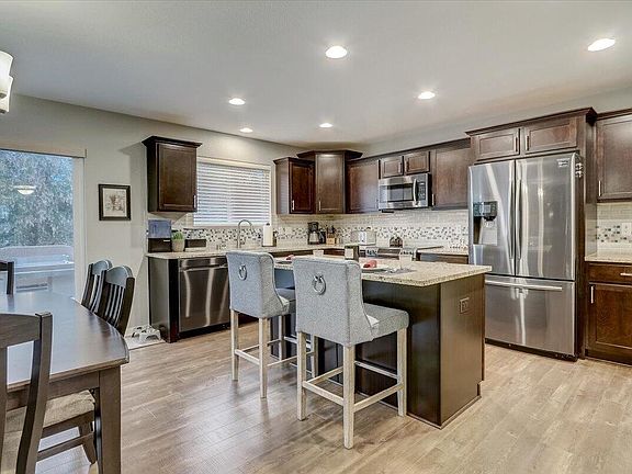 3rd image of 257 Silver Lake Trl
