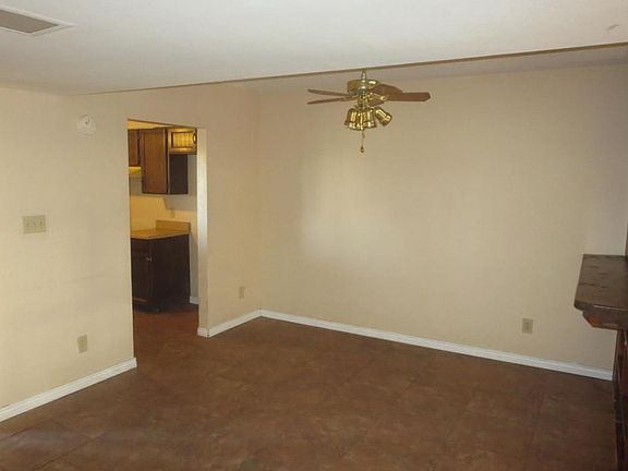 4th image of 13821 N 30th Dr