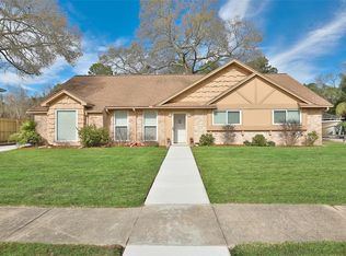 826 Hackberry St, La Porte, TX 77571