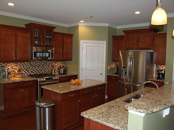 5th image of 412 Leigh Creek Dr