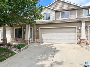 5400 S Cobblestone Pl UNIT 2, Sioux Falls, SD 57108