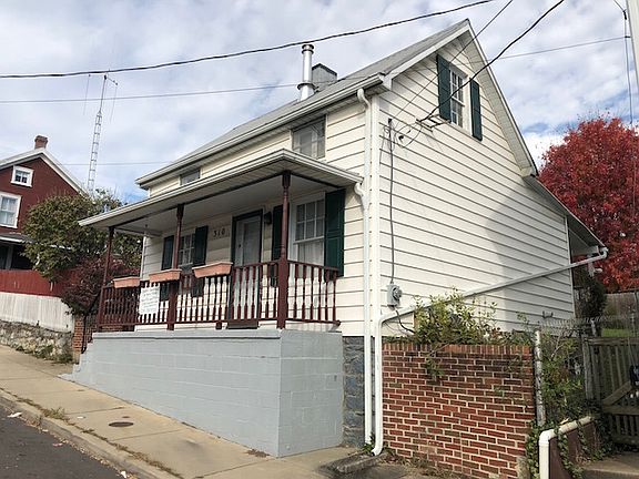 2nd image of 310 E Franklin St