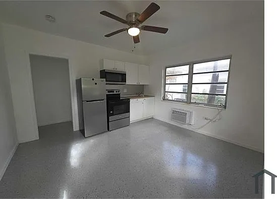 1 bed, 400 sqft, $1,575 — Photo 2