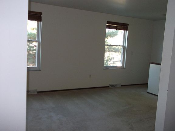 living room 11x16