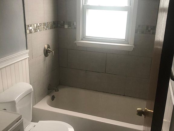 2nd image of 14584 177th St