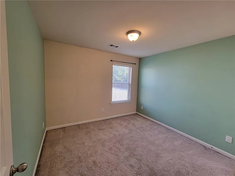 1525 Landmark Ln — Photo 10