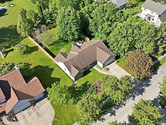 3rd image of 11933 Eagle Creek Pl