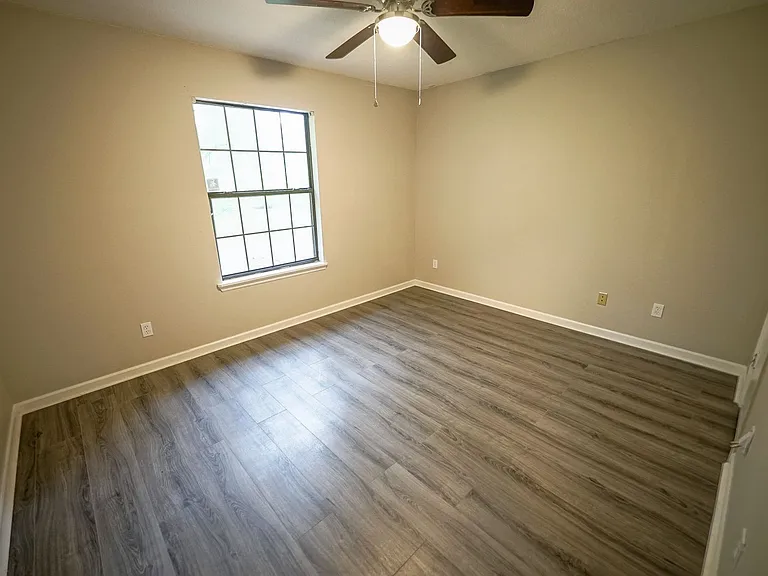 8407 Lenova Ln — Photo 31