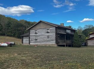 306 Falls View Ln, Hinton, WV 25951