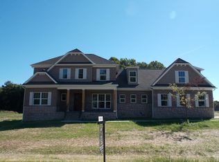 5708 Oakhurst Downs Dr, Oak Ridge, NC 27310