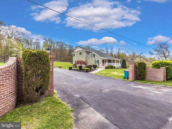 4th image of 11505 Pleasant Valley Rd