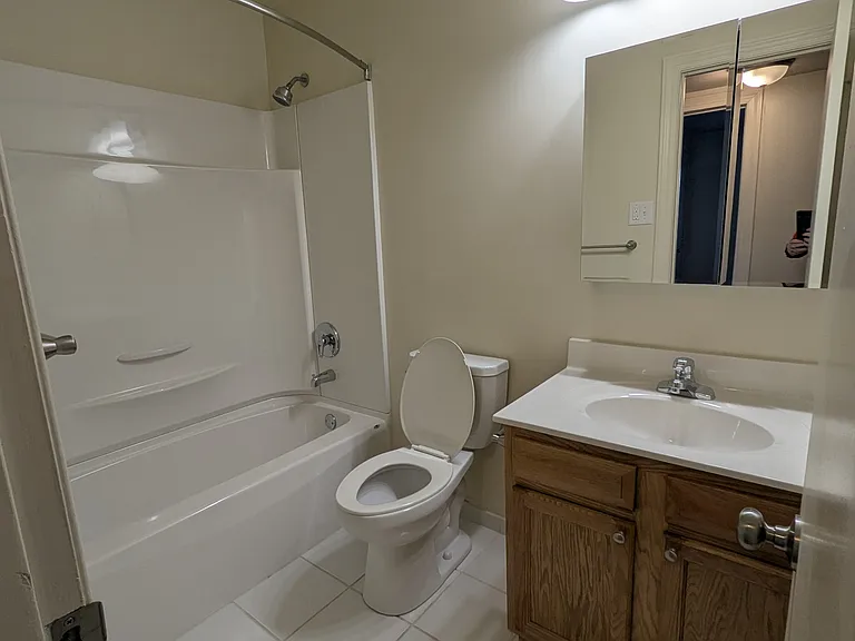 Brandon Point Apartments — Photo 11