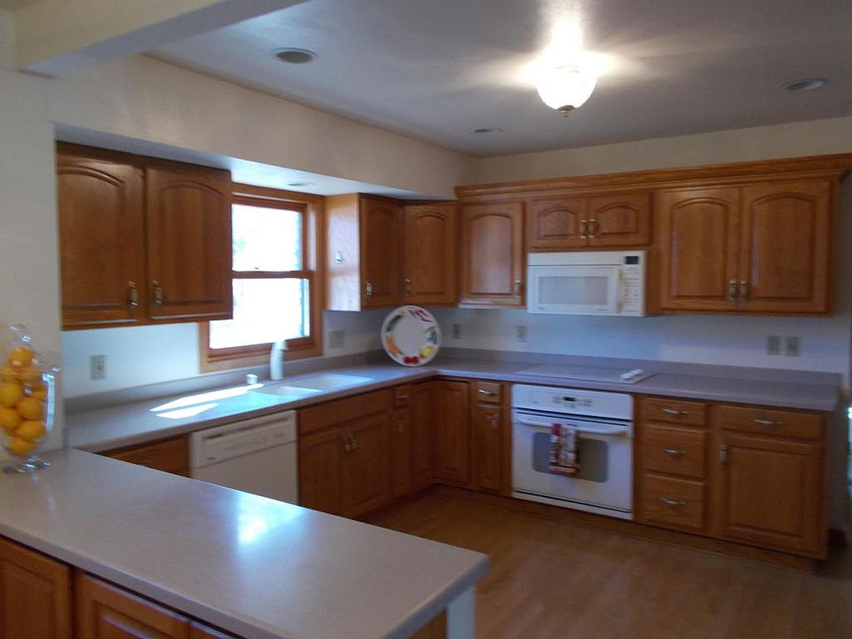 1st image of 13065 W Marquette Dr