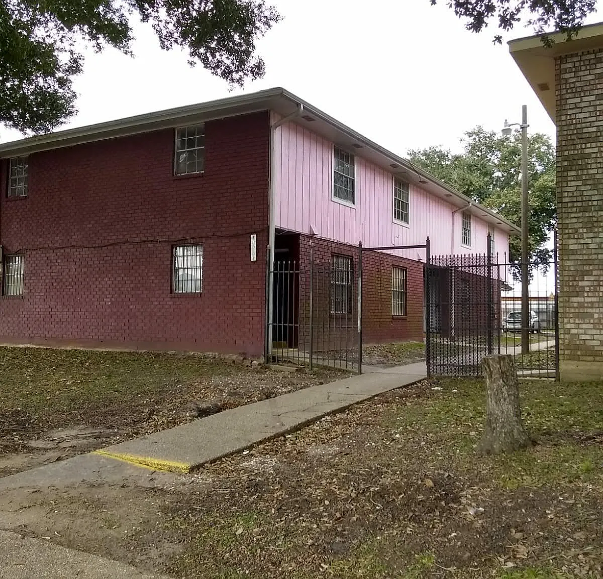 10931 Roger Dr — Photo 1