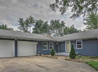 606 W Alice St, Kouts, IN 46347