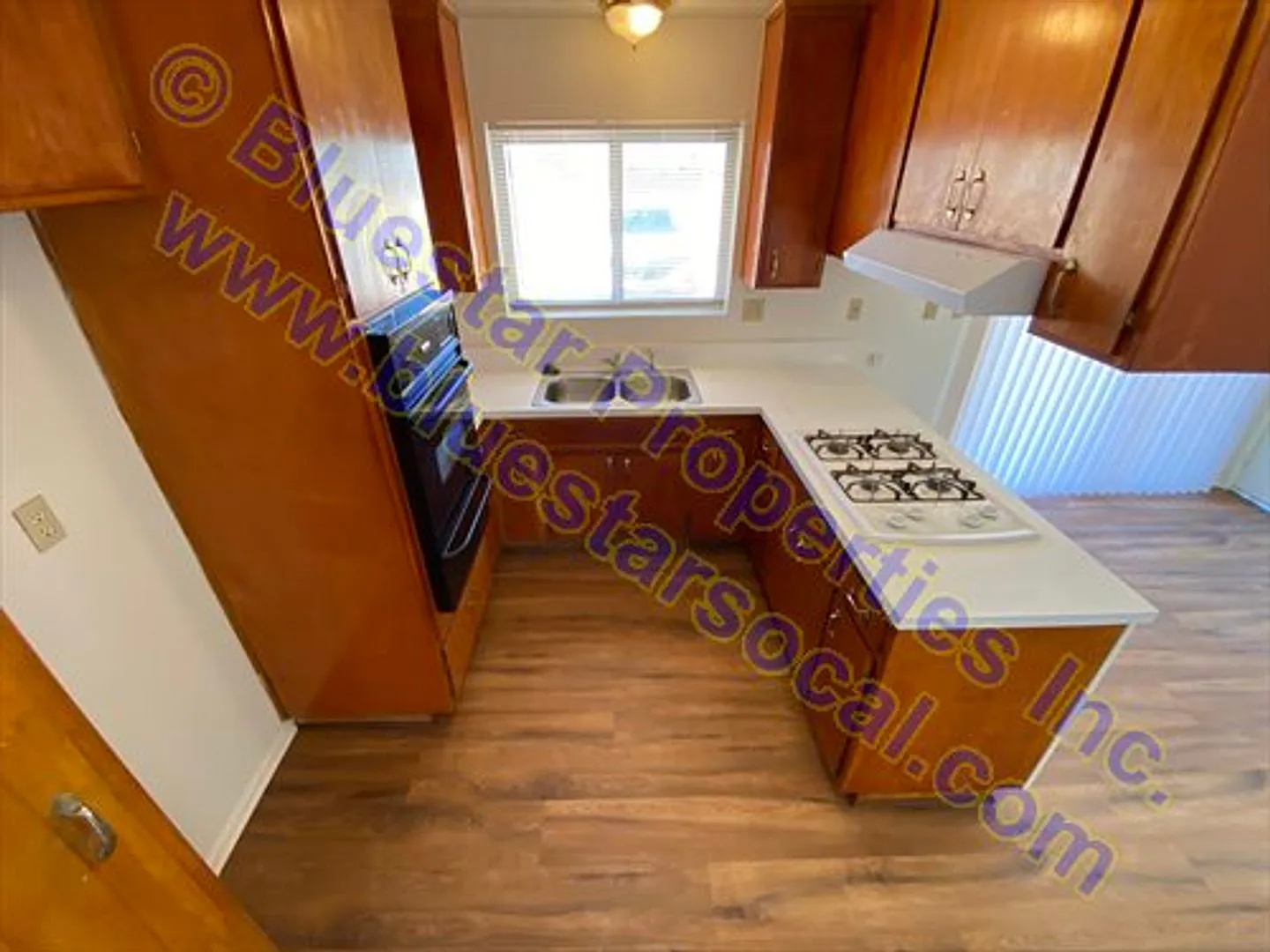 13410N — Photo 2
