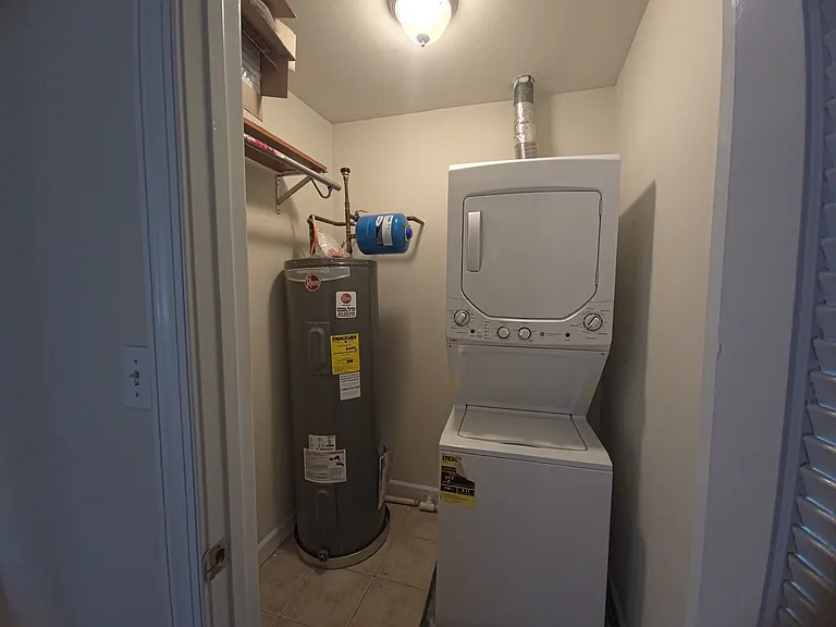 4473 B St SE #1-304 — Photo 10