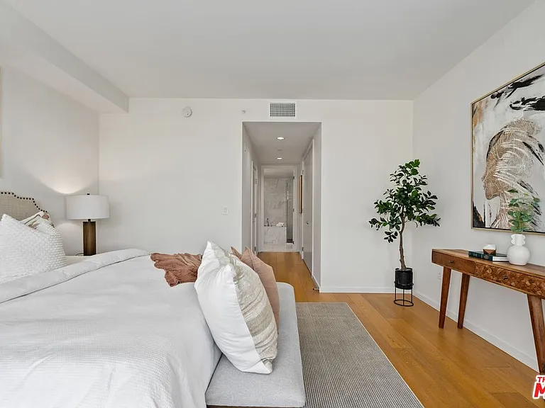 1705 Ocean Ave #206 — Photo 17