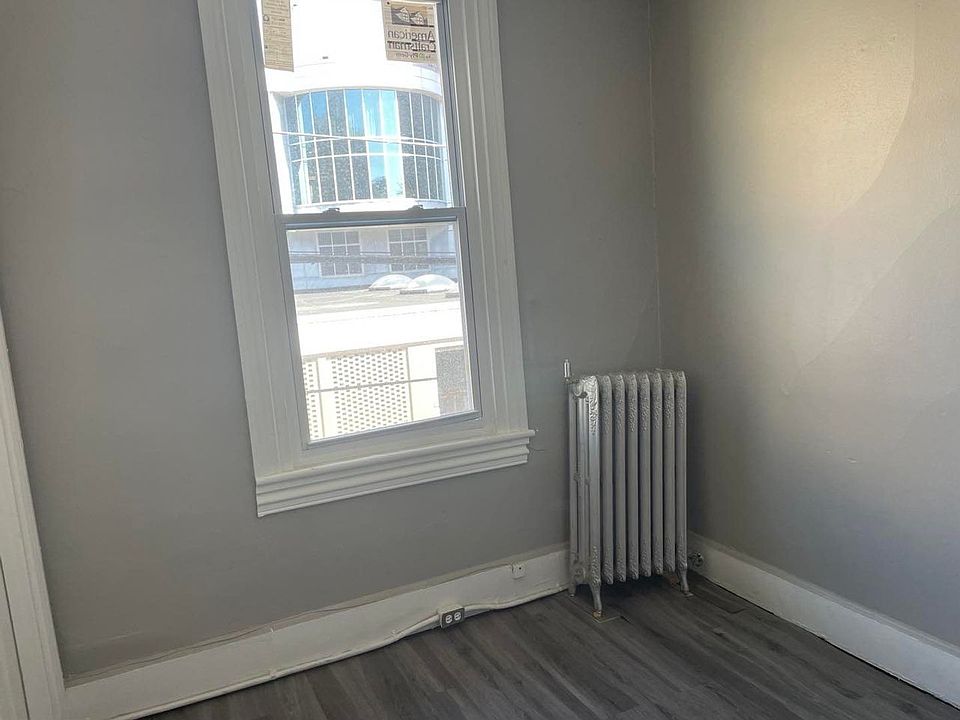 1st image of 510 Vine St Floor 2