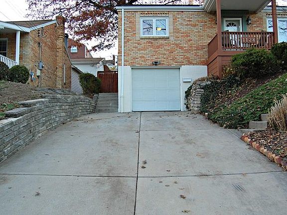 2nd image of 1128 Dagmar Ave