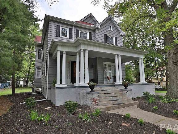 2nd image of 1517 W Moss Ave