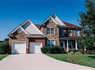 212 Wolf Lake Ct, Atlanta, GA 30349