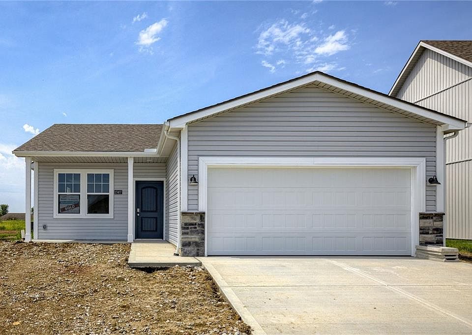 1st image of 27103 E Cedar Grove Dr