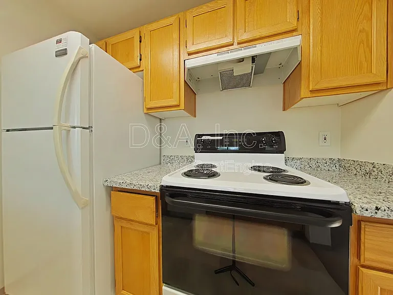 2960 NW Tyler Ave #104 — Photo 6
