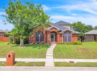 2765 Beacon Hill Dr, Rockwall, TX 75087