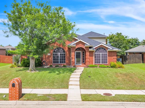 2765 Beacon Hill Dr, Rockwall, TX 75087