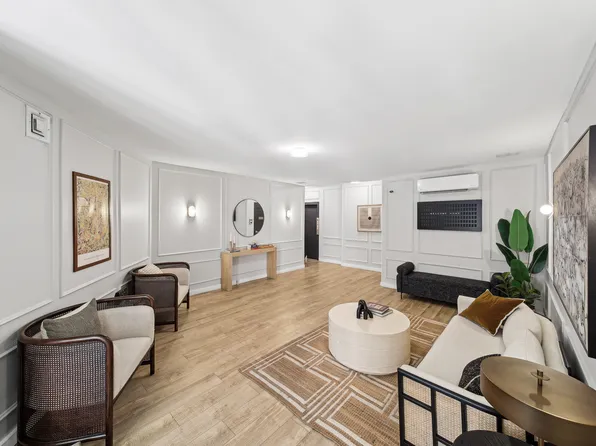 51 Irving Place image 3 of 4