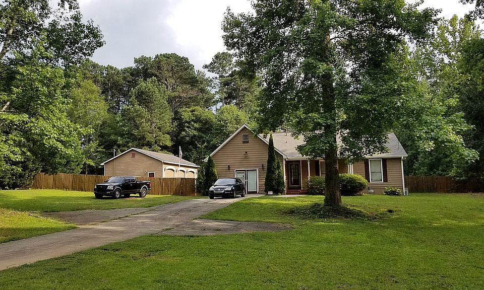 1st image of 47 Rocky Branch Dr