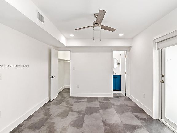 5th image of 2701 SW 14th Ave #1-2