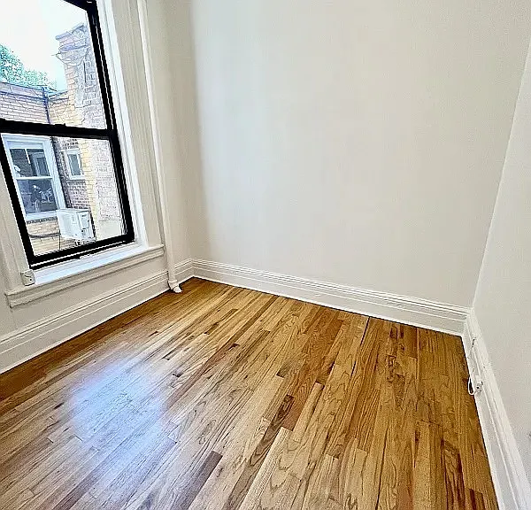 195 Spring St #10 — Photo 7