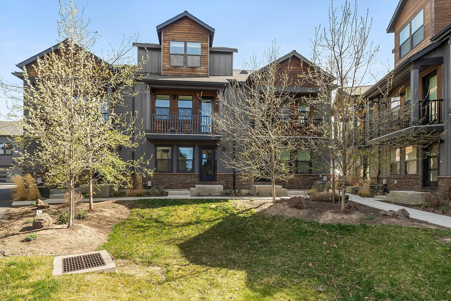 63106 Sophwith Ln photo 1