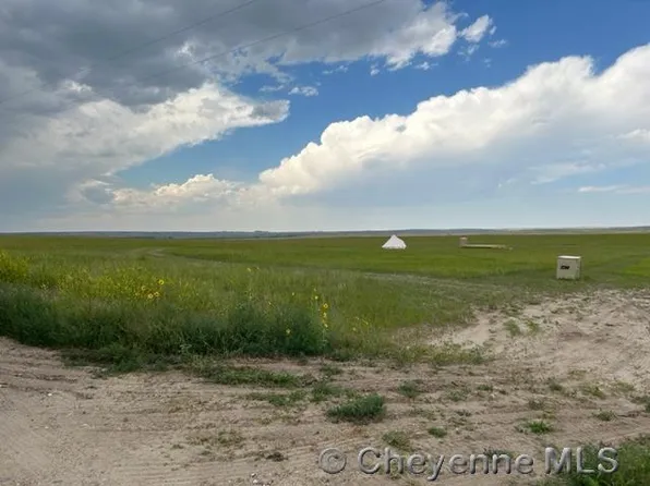 1377 Prairie View Rd, Glendo, WY 82213