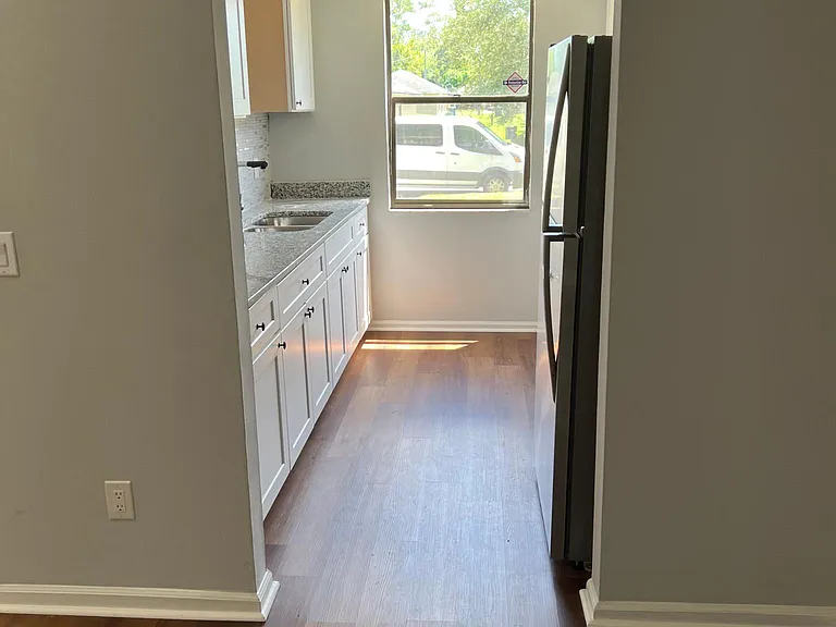 7841 Jasper Ave — Photo 8