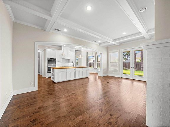 5th image of 3522 Clarion Ln