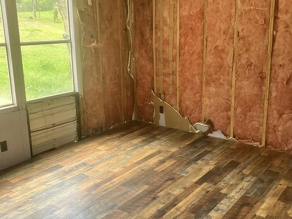 4th image of 3207 Rocky Springs Rd